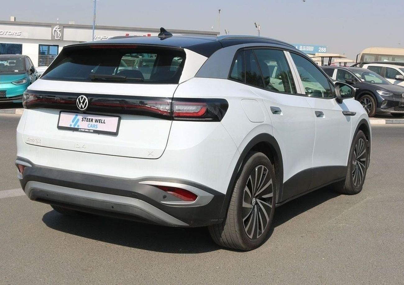 فولكس واجن ID.4 2022 | PURE+ 100% ELECTRIC INTELLIGENT SUV FULL OPTION WITH PANORAMIC SUNROOF