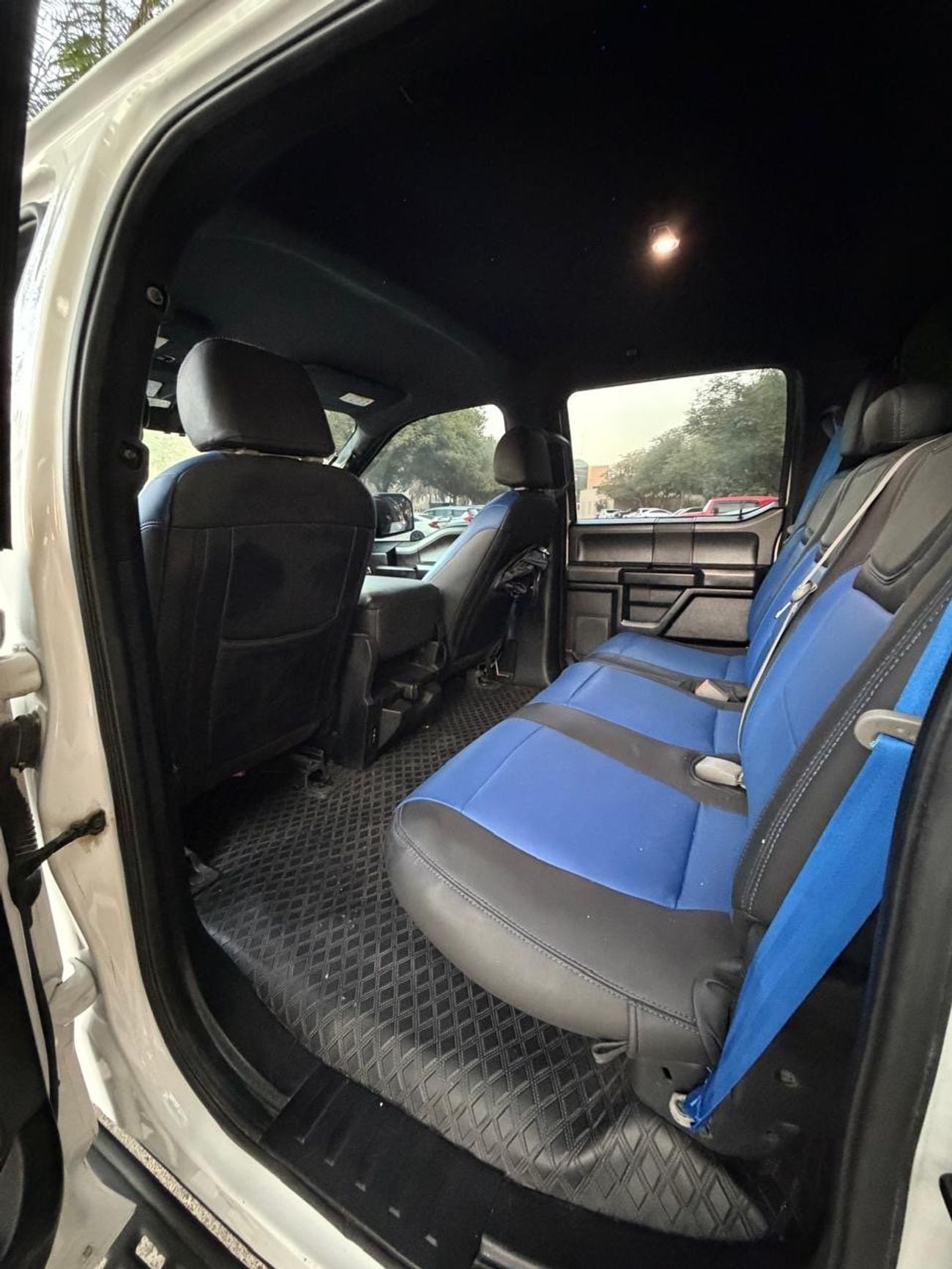 فورد F 150 XL 5.0L Double Cab Utility