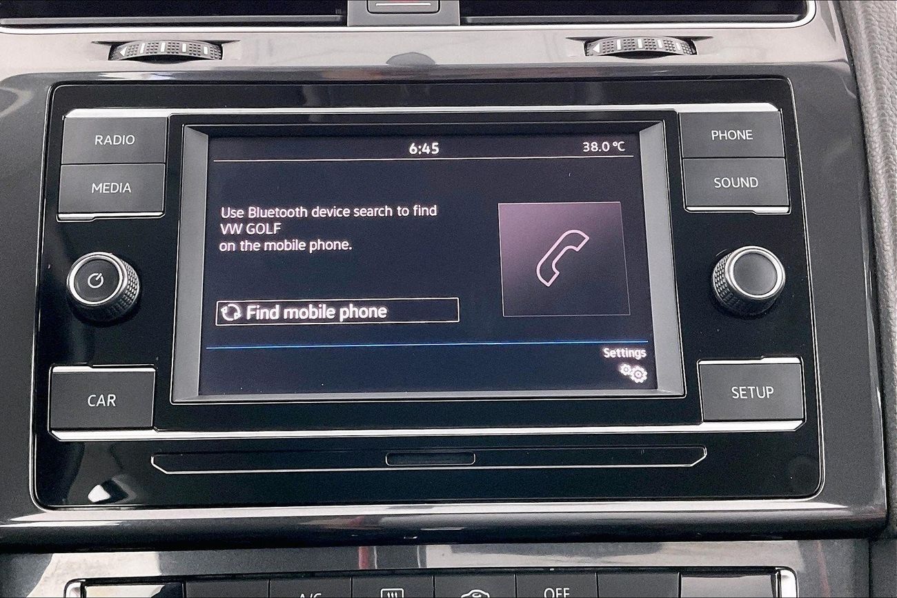 Volkswagen Golf SE| 1 year free warranty | Exclusive Eid offer