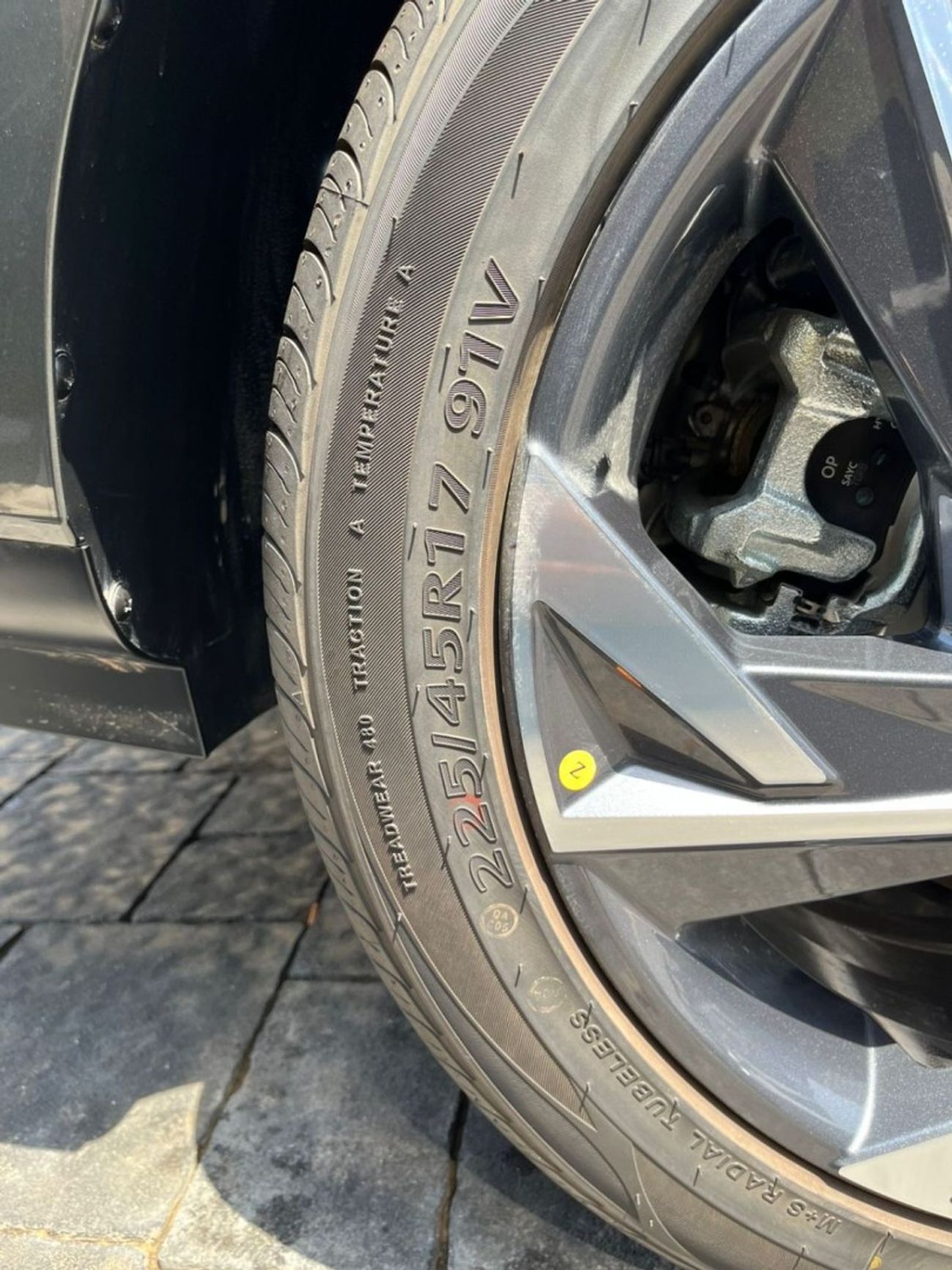 هيونداي إلانترا 1.5L Full Option CVT Grey