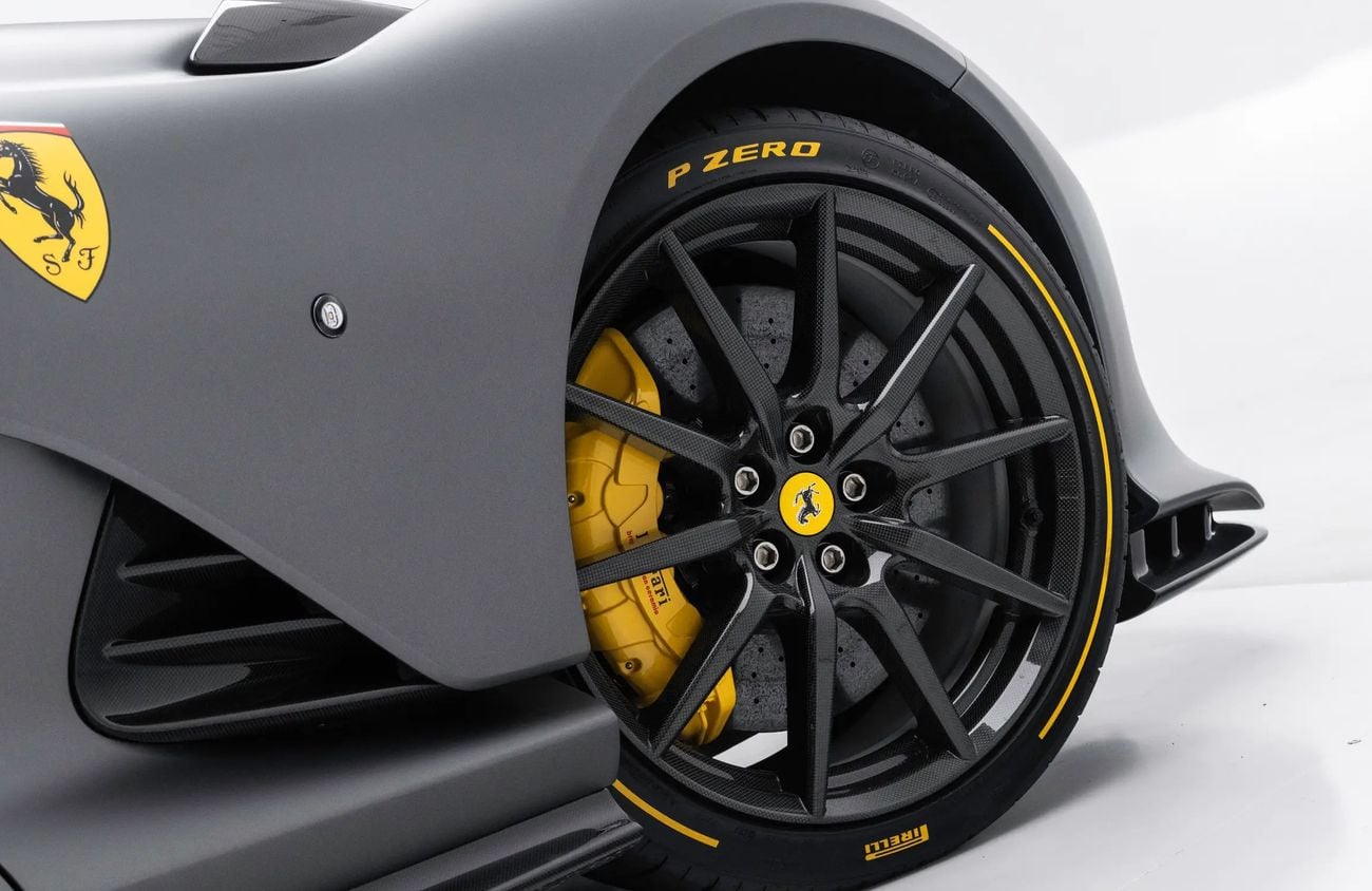 فيراري 812 كومبيتيزون 6.5L V12 Naturally Aspirated Engine