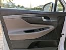 هيونداي سانتا في GCC Specs - Pristine Condition Inside Out With Low KM Also Avaliable With Bank