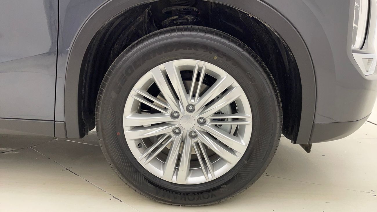 Mitsubishi Outlander MIDLINE WITH SUNROOF 2.5 | Zero Down Payment | Home Test Drive