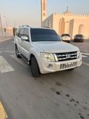 Mitsubishi Pajero GLS 3.5L (186 HP) (7 Seater)