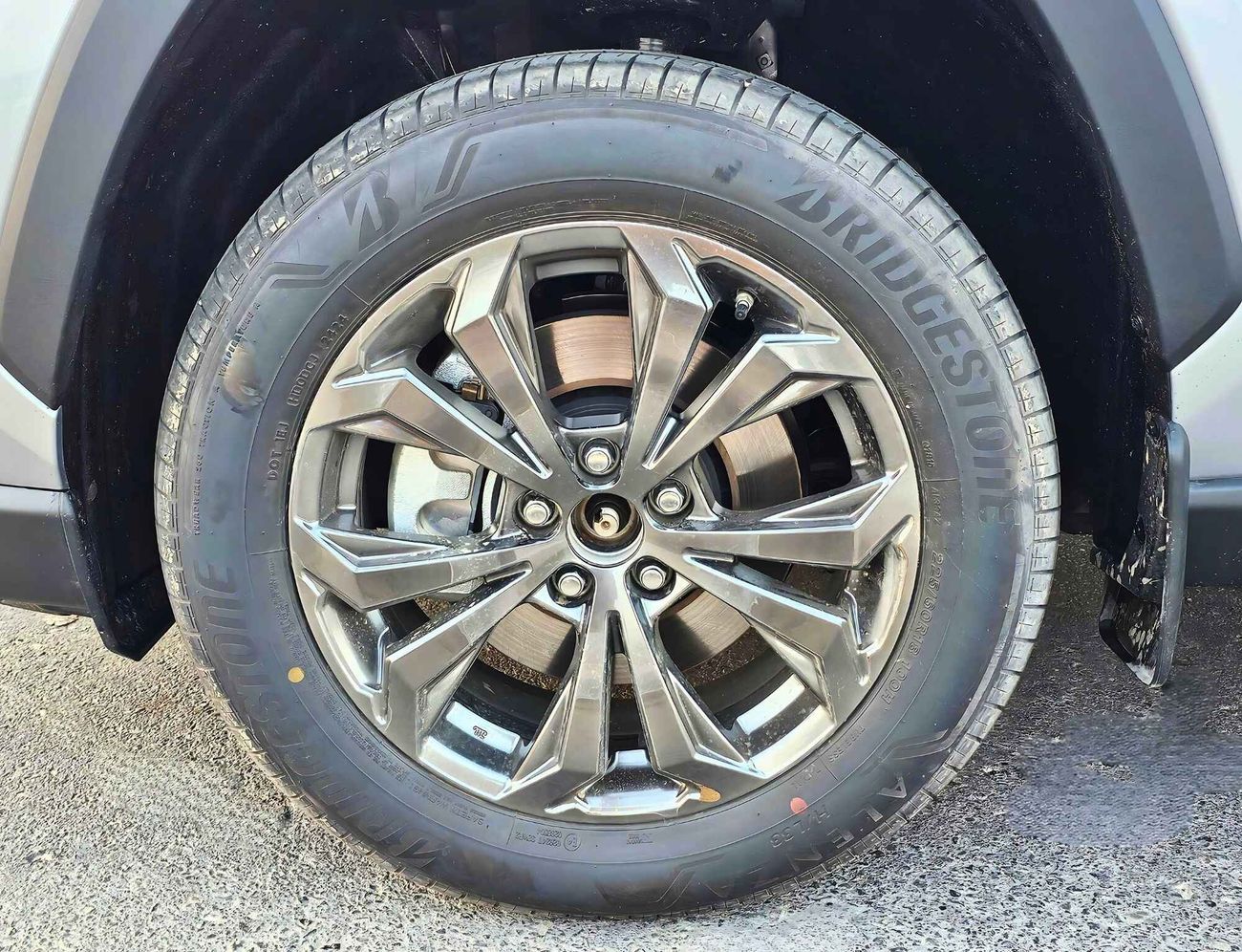 تويوتا راف ٤ Limited, 2.5L Hybrid, Driver Power Seat / Full Option With Panoramic Roof (CODE # 68055)