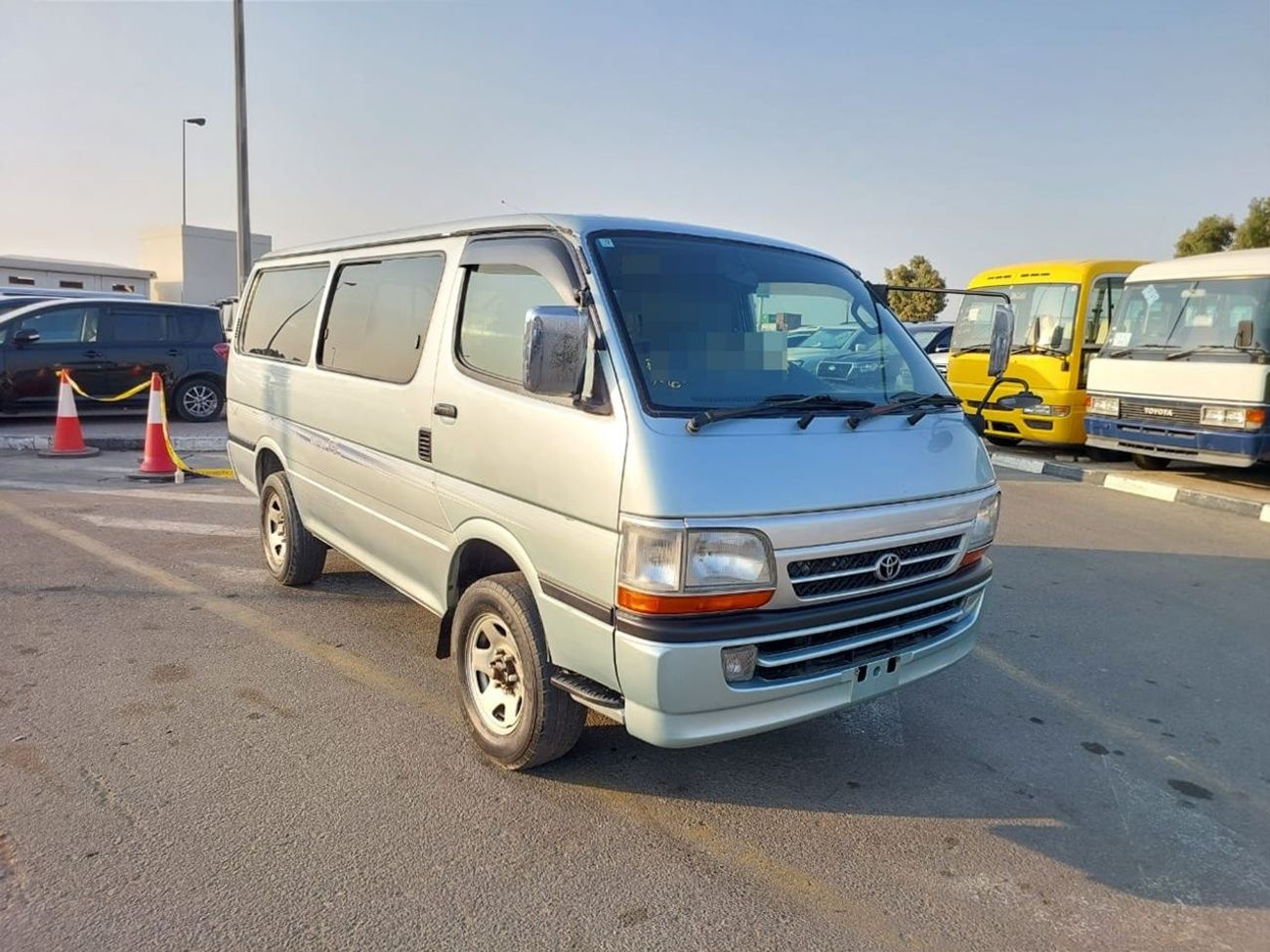 تويوتا هاياس TOYOTA HIACE VAN RHD 1999 MODEL 3.0 L DIESEL MANUAL(PM13178)