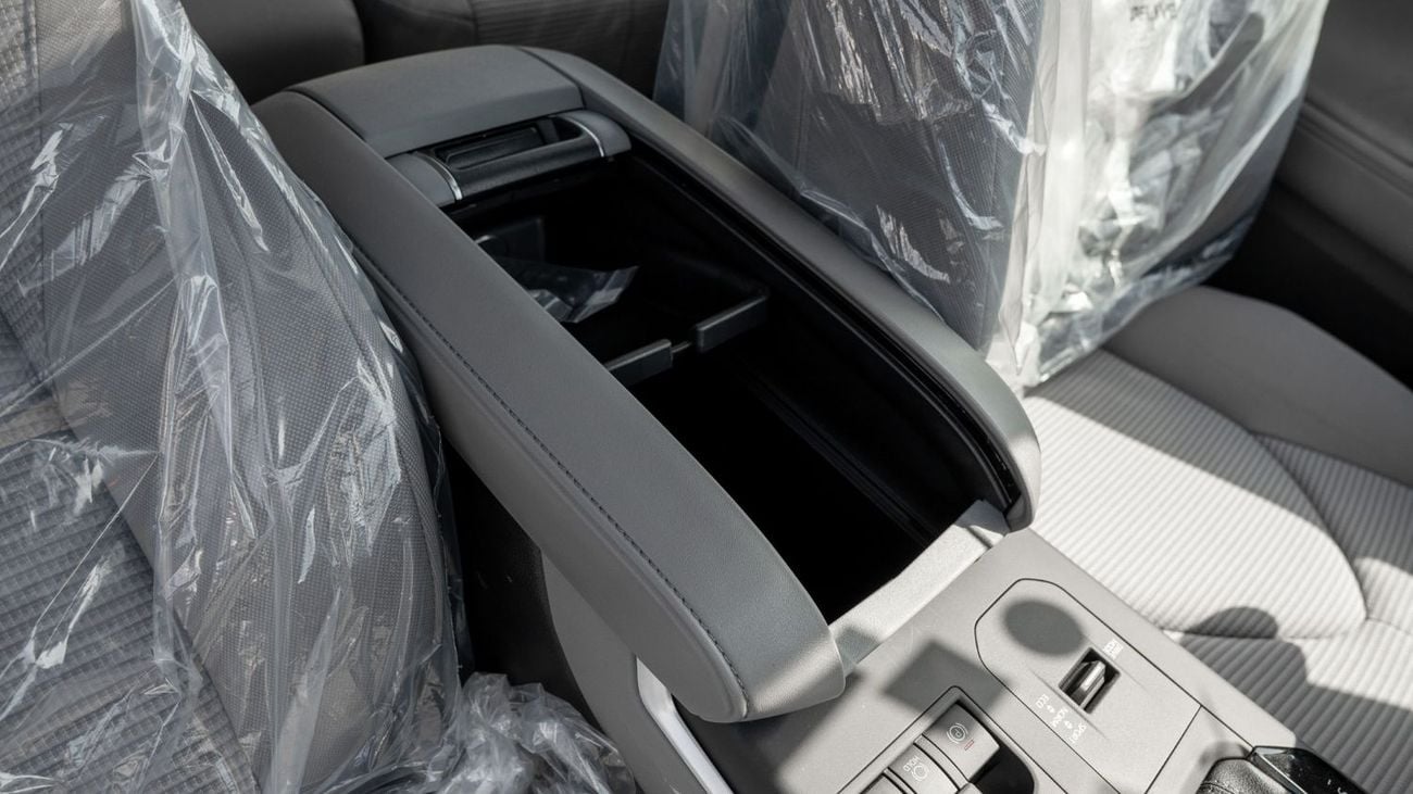 Toyota Highlander 2025 Toyota Highlander GLE 2.5 AT Hybrid (White)