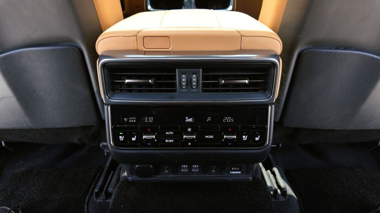 Lexus LX600 2022 Lexus LX 600 Signature | 3.5L Twin-Turbo V6 | 7-Seater | GCC Specs