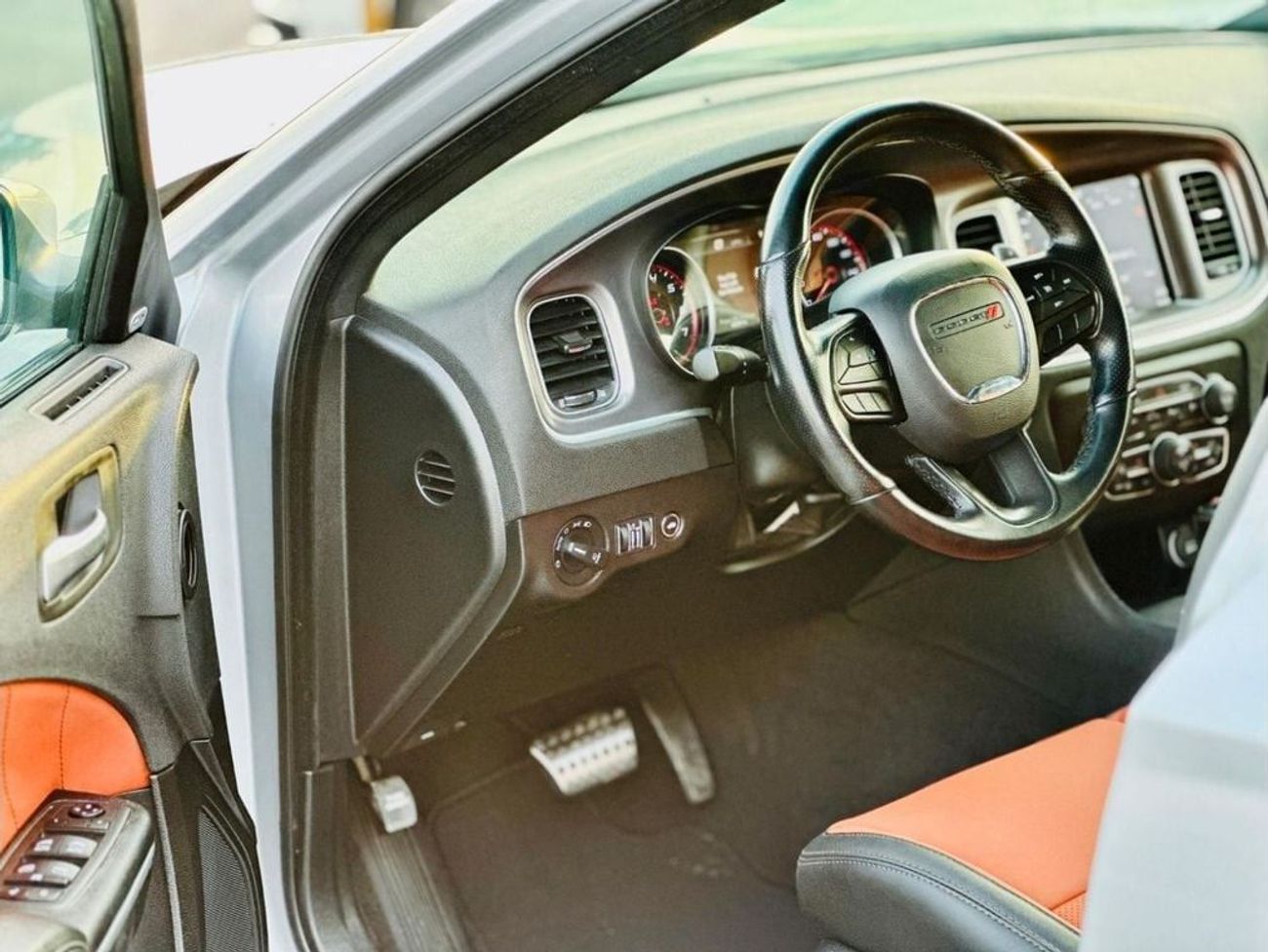 Dodge Charger 5.7L R/T | Monthly AED 1300/- | 0% DP | Super Track Pak | Fog Lights | Cruise Control | # 42391