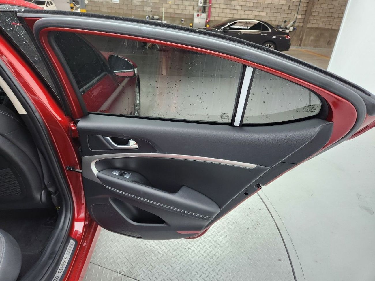 جينيسس G70 Platinum 2.0L RWD