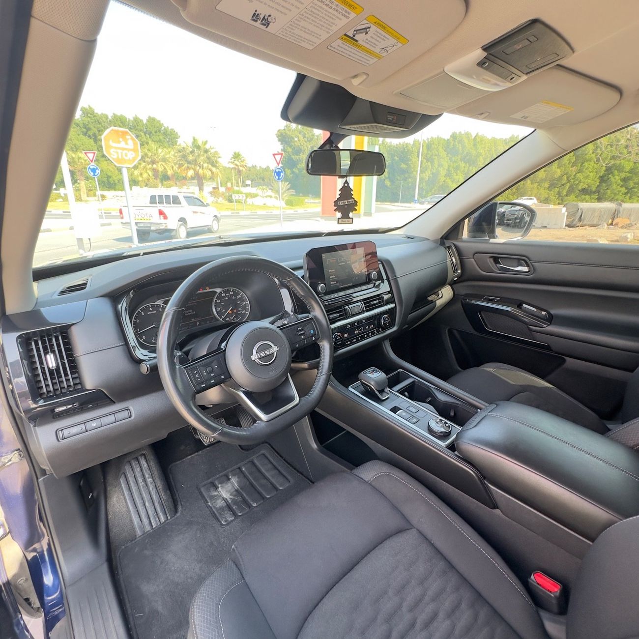 نيسان باثفايندر SV 3.5L AWD (7 Seater)