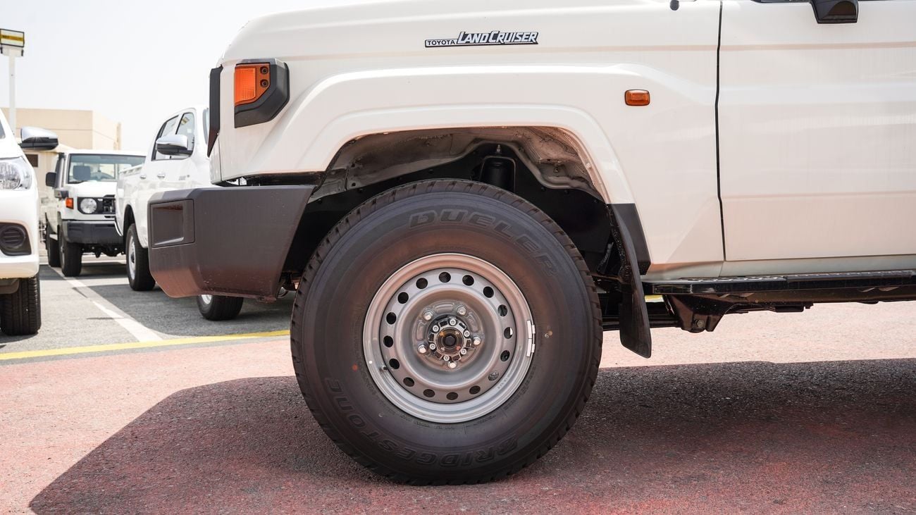 Toyota Land Cruiser 70 TOYOTA LC78 4.0 PETROL AT 2026