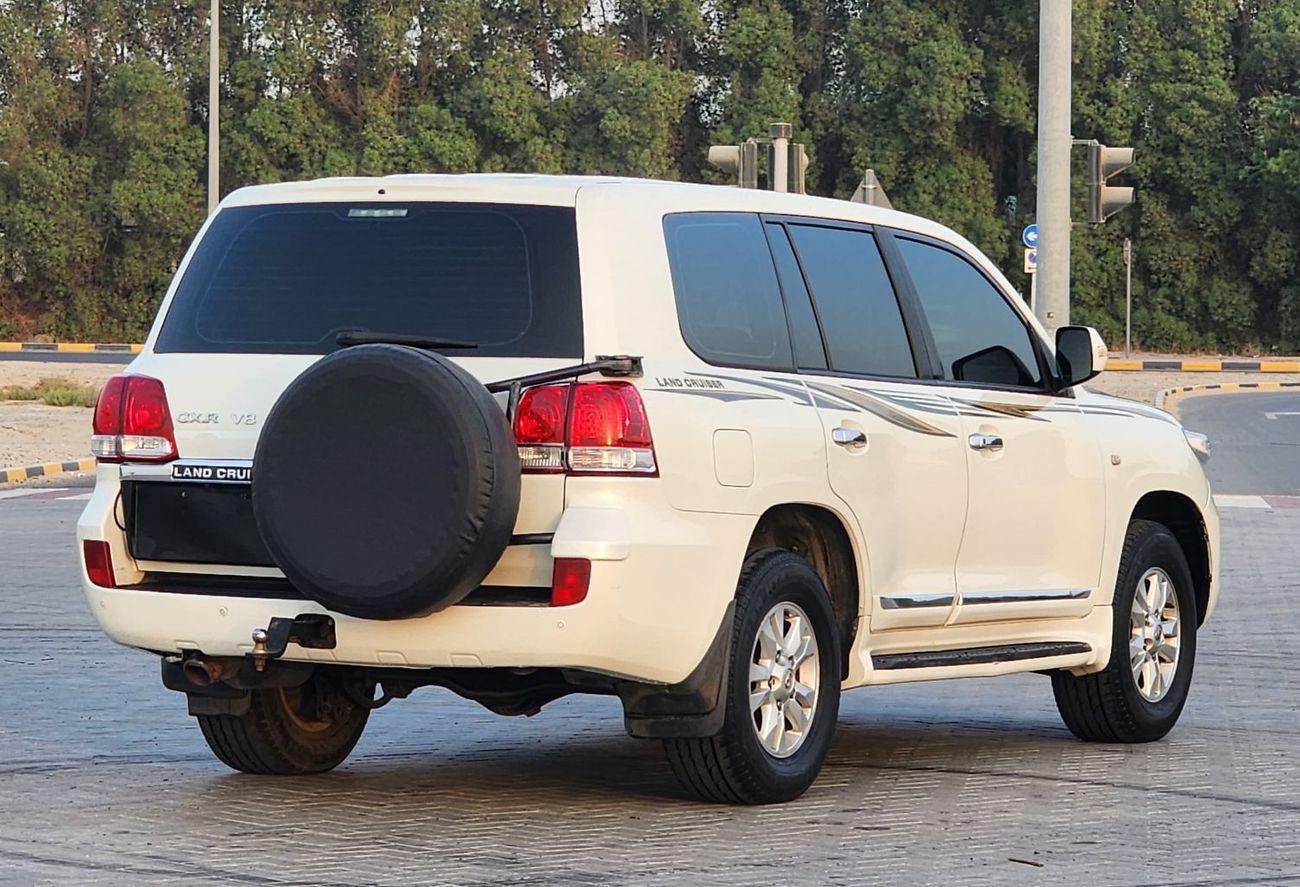 Toyota Land Cruiser GX.R V8