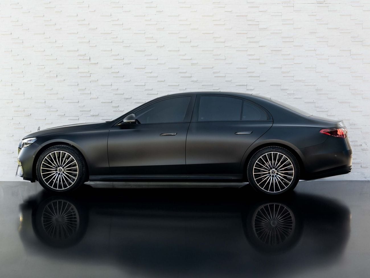 مرسيدس بنز E200 STD Mercedes-Benz E-Class 2025 مقابل 3,440.00 AED شهريًا