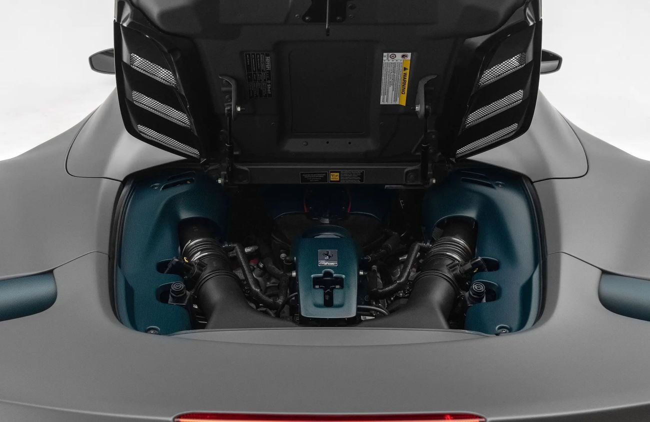 Ferrari 488 3.9L V8 Twin-Turbocharged Engine