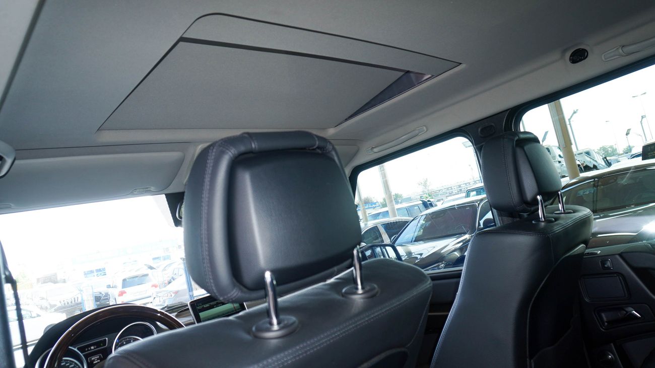 مرسيدس بنز G 550