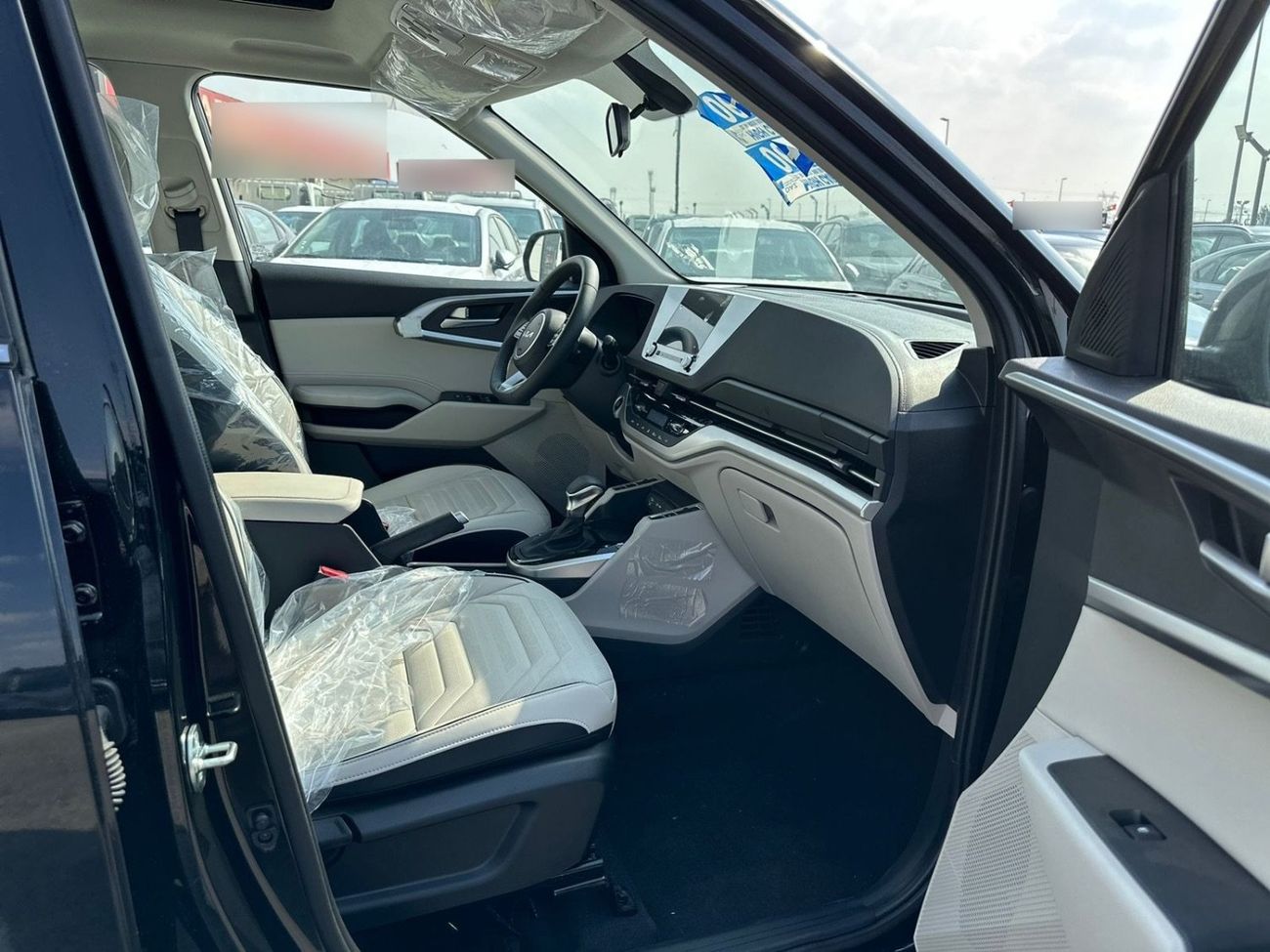 Kia Carens KIA CARENS 1.5L - 2025 MODEL - BLACK color