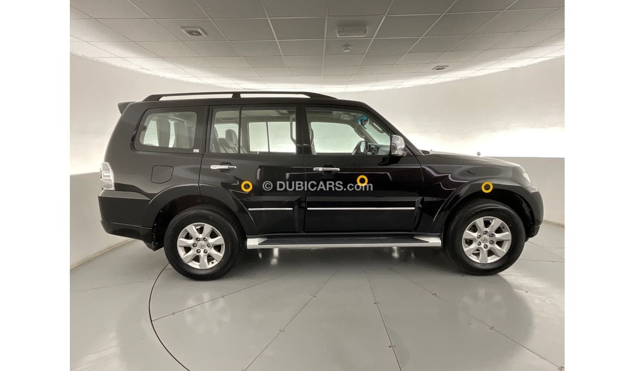 ميتسوبيشي باجيرو GLS Midline w/sunroof