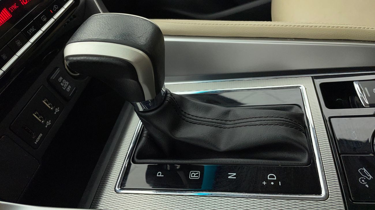 ميتسوبيشي مونتيرو سبورت GLS PREMIUM 3 | بدون دفعة مقدمة | اختبار القيادة في المنزل