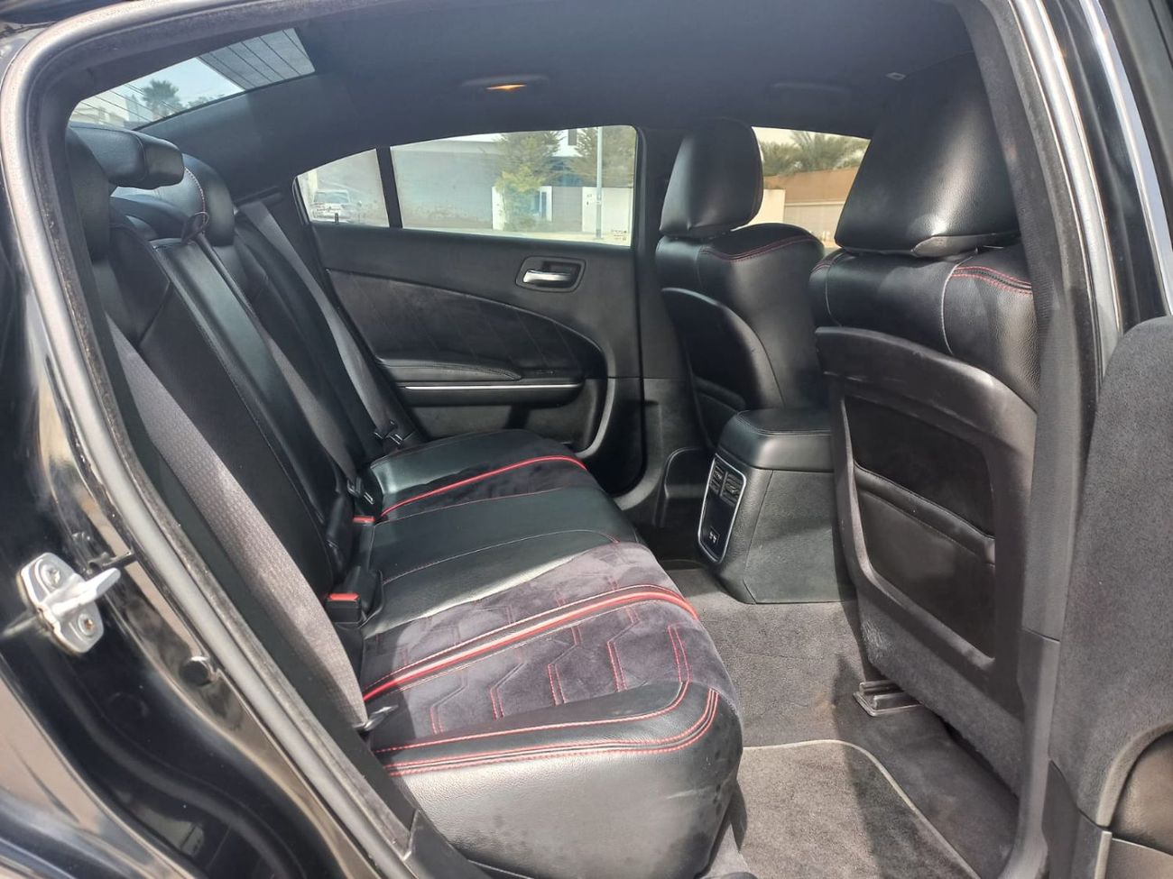 Dodge Charger SRT8 Super Bee 6.4L