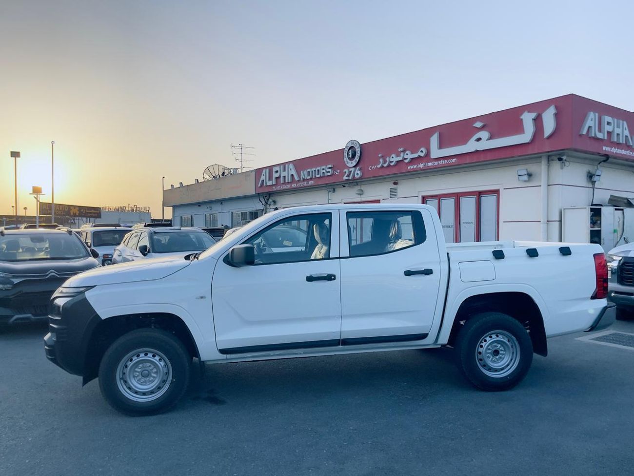 ميتسوبيشي L200 MITSUBISHI L200 GL 2.4L (128 HP) Double Cab Utility