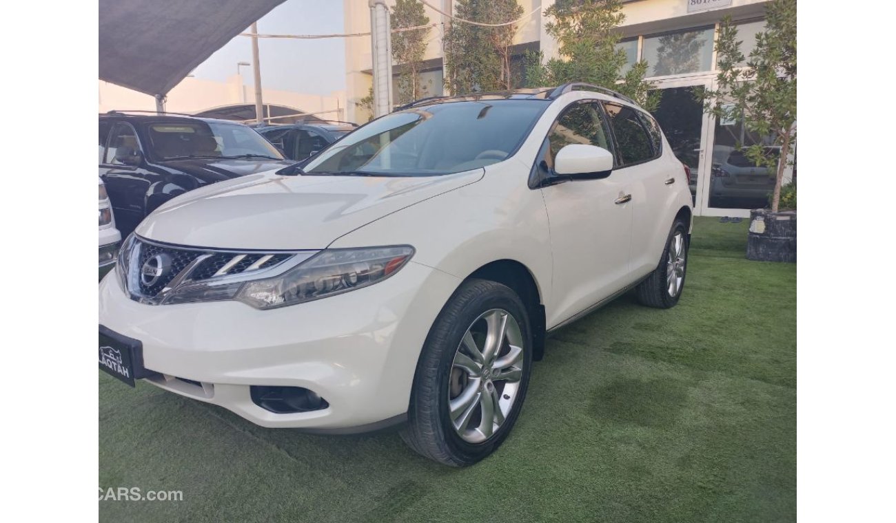 Nissan Murano 2011 model number one, white inside, beige screen, camera, wheels, sensors, speed stabilizer, contro