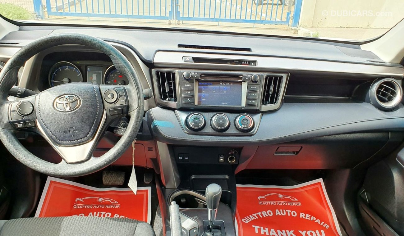 Toyota RAV4 LE