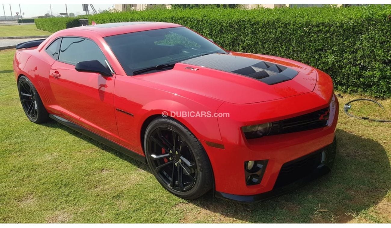 Chevrolet Camaro Chevorlet comaro ZL1 model 2015 GCC car prefect condition full option low mileage sun roof leather s