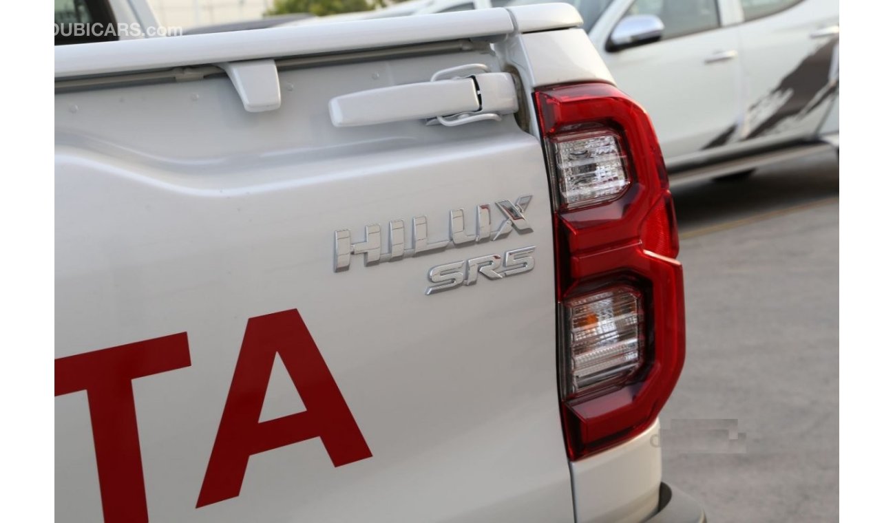 تويوتا هيلوكس Toyota Hilux 4X4 Double cabin 2.4L Diesel SR5 Automatic