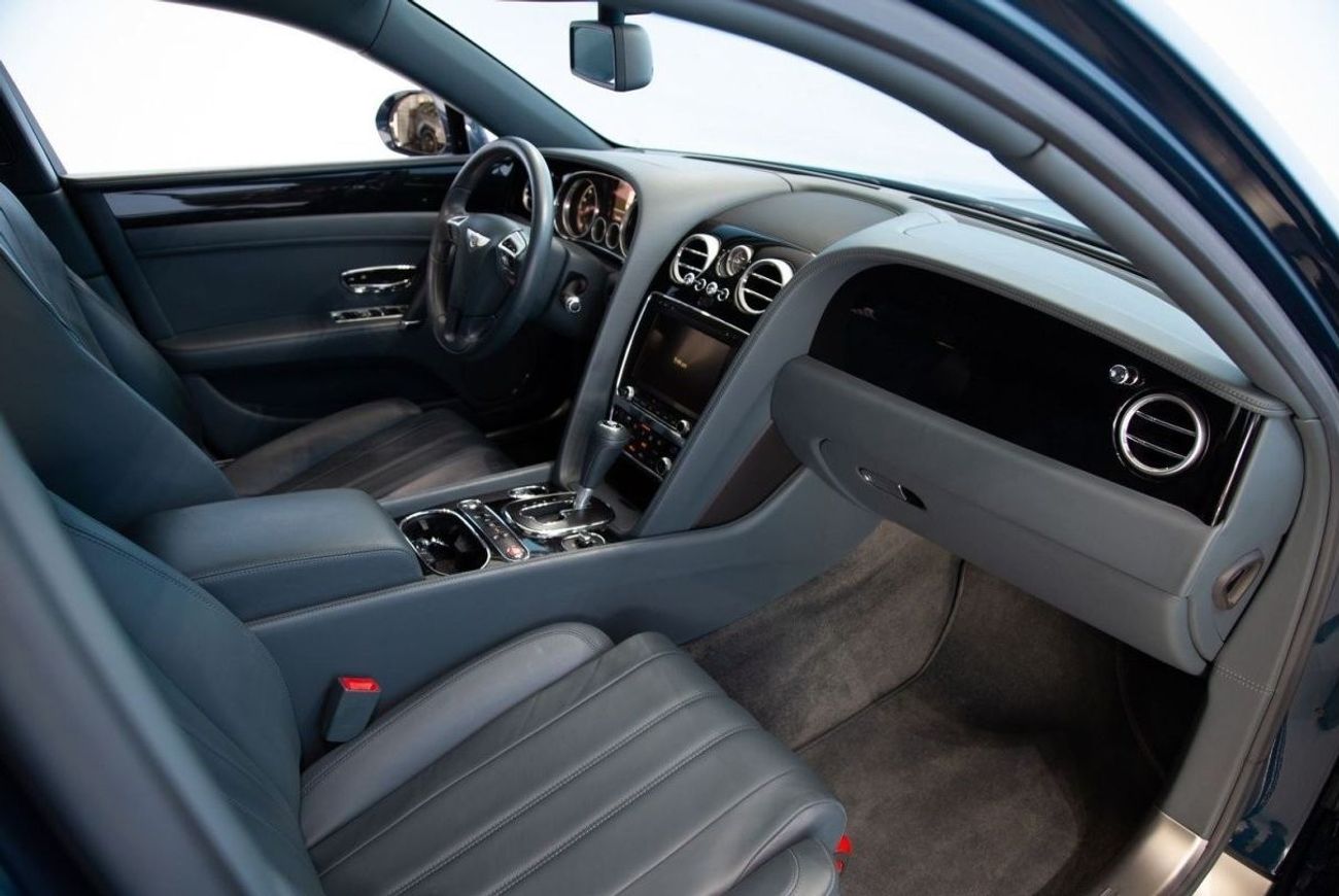 Bentley Flying Spur Bentley Flying Spur V8