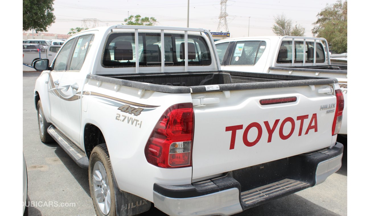 Toyota Hilux Toyota Hilux Gasoline 2.7 L  2017