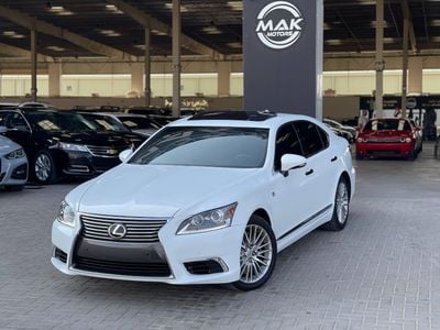 Lexus LS460 F Sport 4.6L 4.6L V8 / F-SPORT / LOW MILEAGE / 19"RIMS / BLIND SPOT / BIG SEATS /IN PERFECT CONDITIO