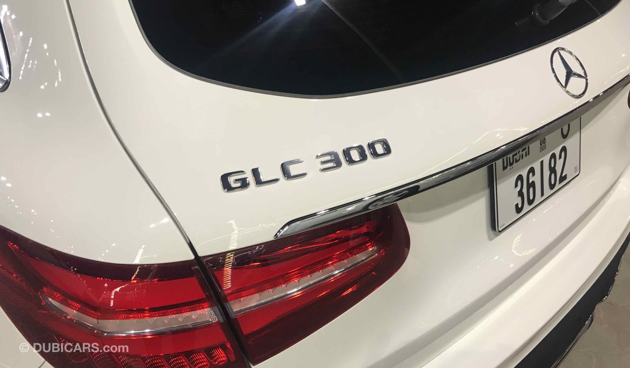 Mercedes-Benz GLC 300 ‏بيع او مبادلة مع ضمان ثلاث سنوات