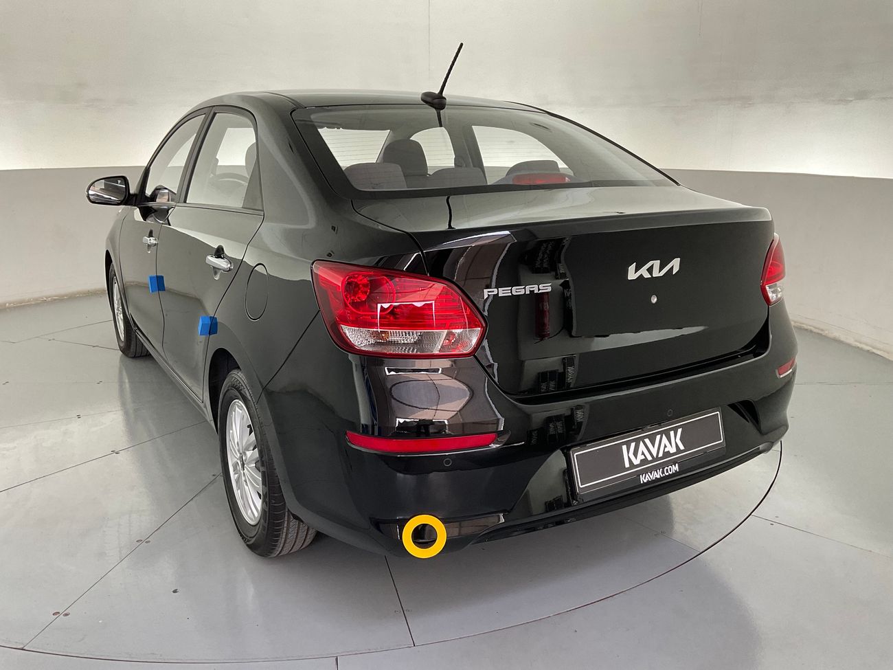 ميتسوبيشي اتراج GLX Mid | ضمان مجاني لمدة عام | 0 دفعة أولى