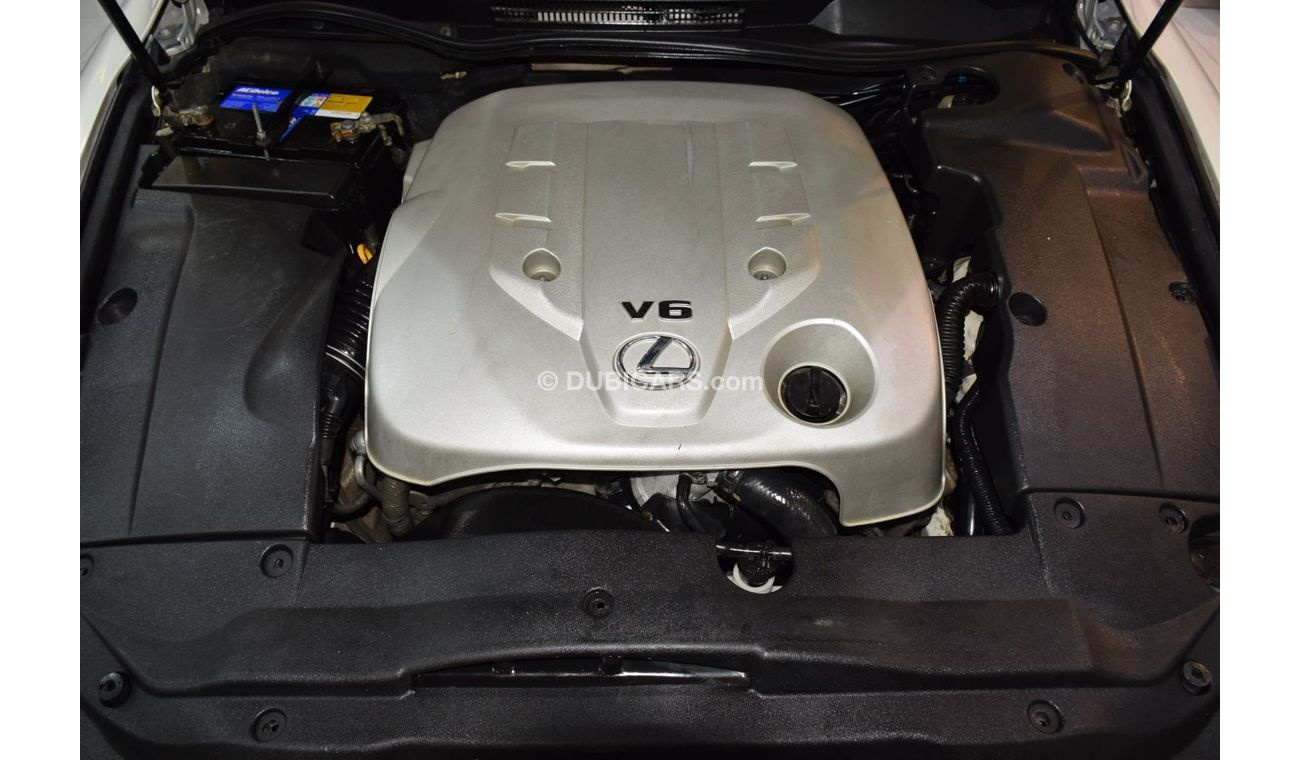 Lexus IS300 EXCELLENT DEAL for our LEXUS IS300 ( 2007 Model! ) in White Color! GCC Specs