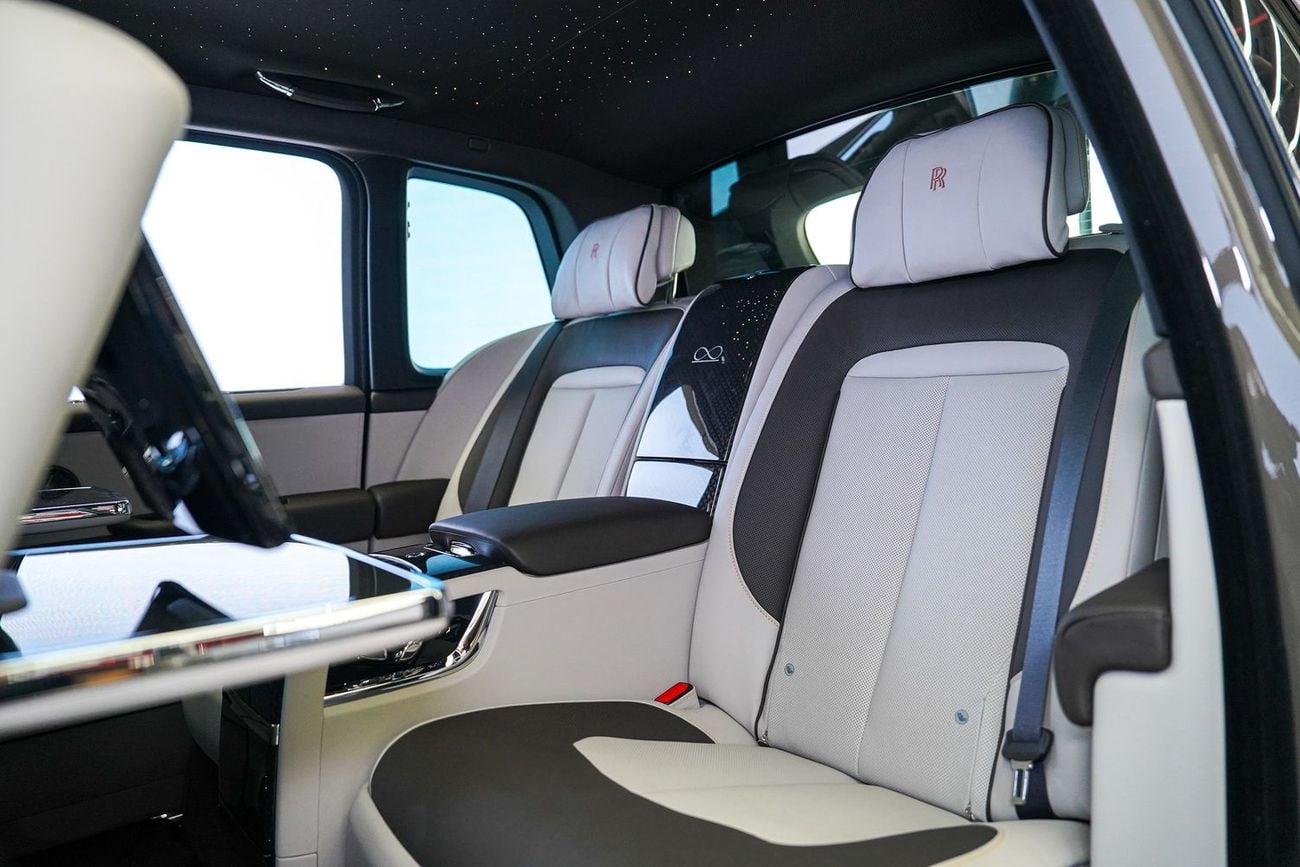 Rolls-Royce Cullinan BLACK BADGE