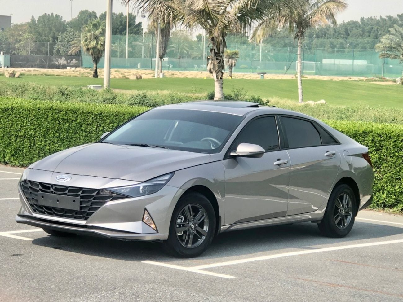هيونداي إلانترا Hyundai Elentra ( 2.0L) 2023 Sunroof Original paint