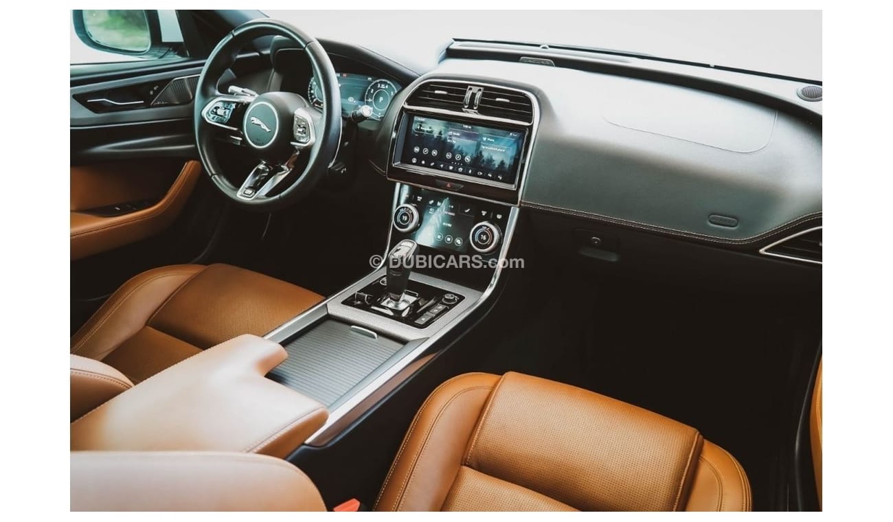 Jaguar XE R-Dynamic SE