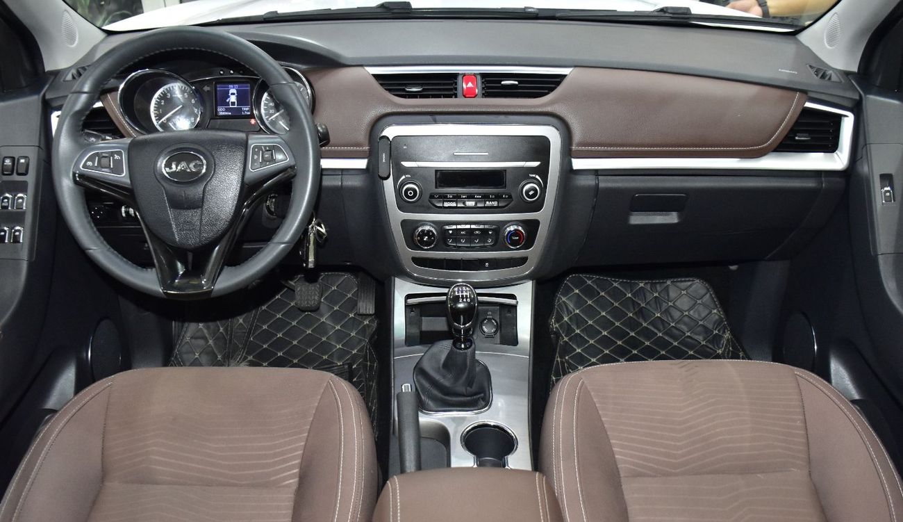 جاك T8 EXCELLENT DEAL for our JAC T8 2.0T ( 2024 Model ) in White Color GCC Specs