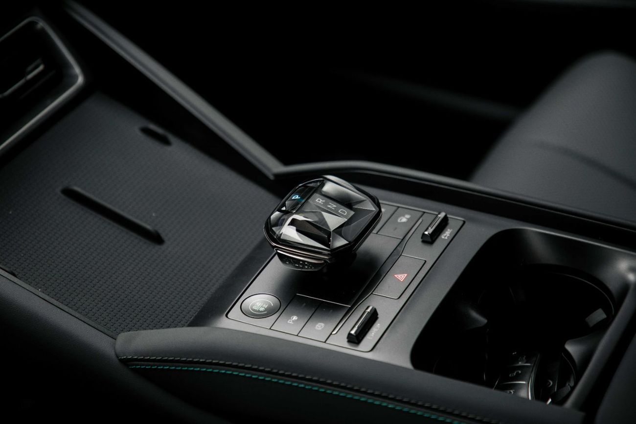 بي واي دي كين ال دي ام-اي ID Superior 1.5L - Grey Inside Grey | Export Only