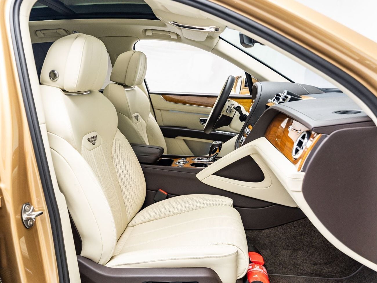 Bentley Bentayga 2022 Bentley Bentayga, 4.0TC V8, 4WD, 542bhp, 8 Speed Auto