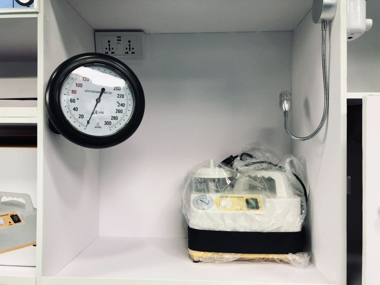 Toyota Hiace DX V6 3.5L Petrol Ambulance Conversion [Type 1,2 & 3]