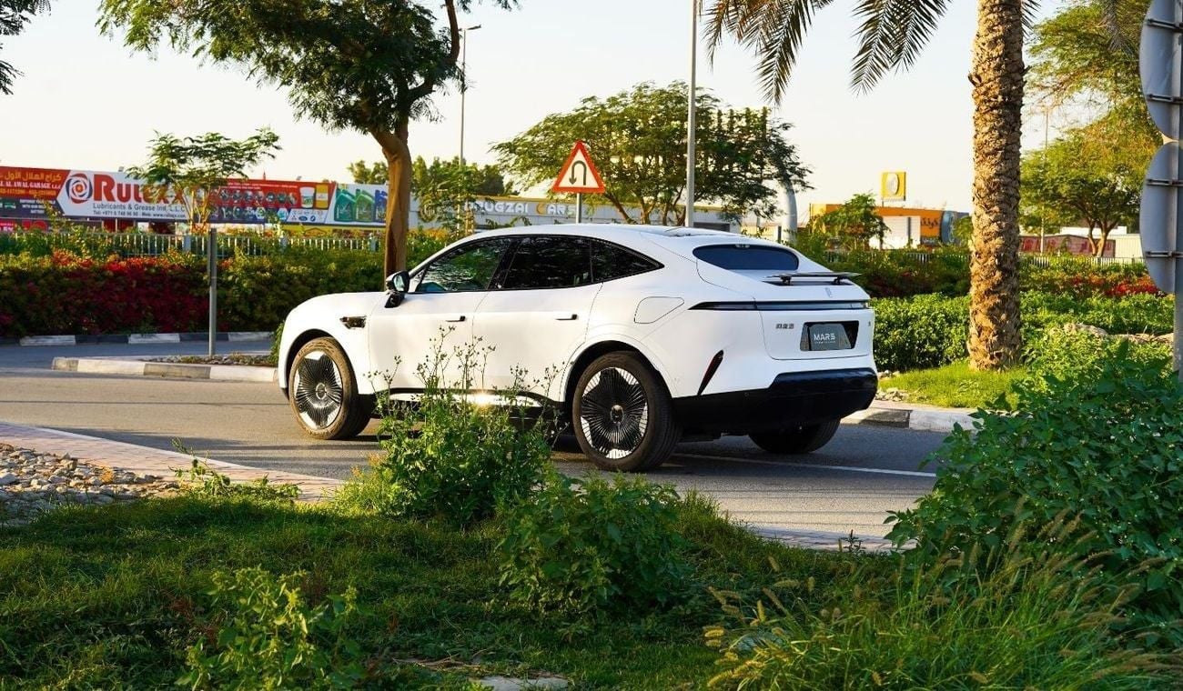 أفاتر 11 2023 USED AVATR 11 AWD / 90 kW.h / 599 hp / RANGE (580 km) / WARRANTY & SERVICE