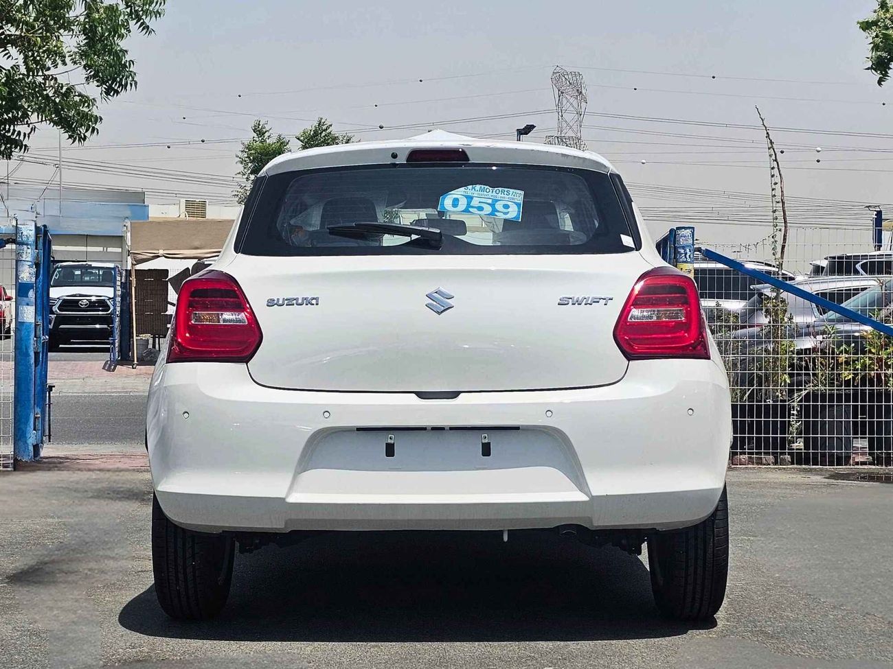 سوزوكي سويفت GLX, 1.2L PETROL / PUSH START / REAR PARKING SENSOR / "15" WHEELS (CODE # SGLXM)