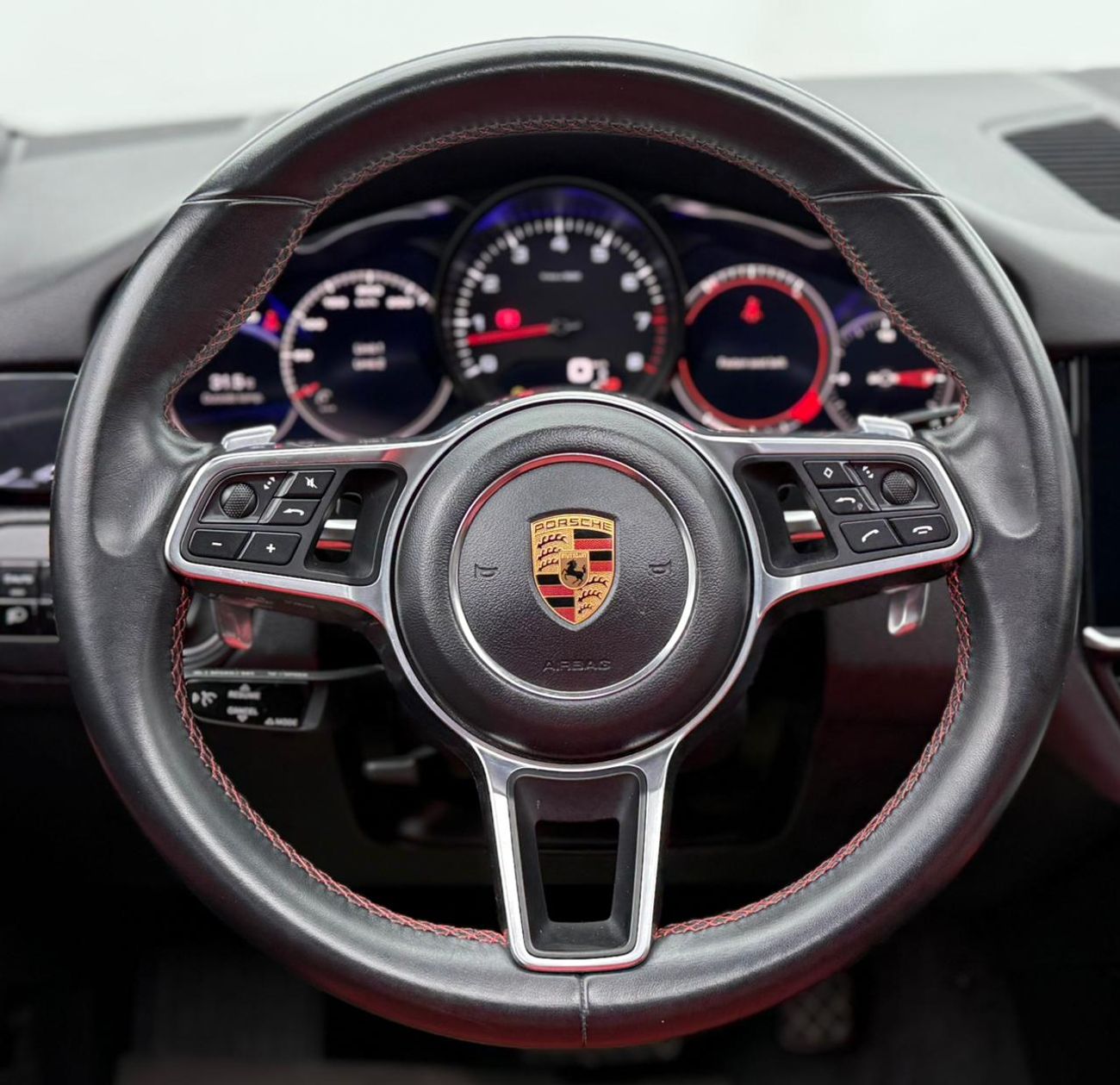 Porsche Cayenne Std 3.0L (340 HP) 2019 Porsche Cayenne, Warranty, Full Service History, Excellent Condition, GCC