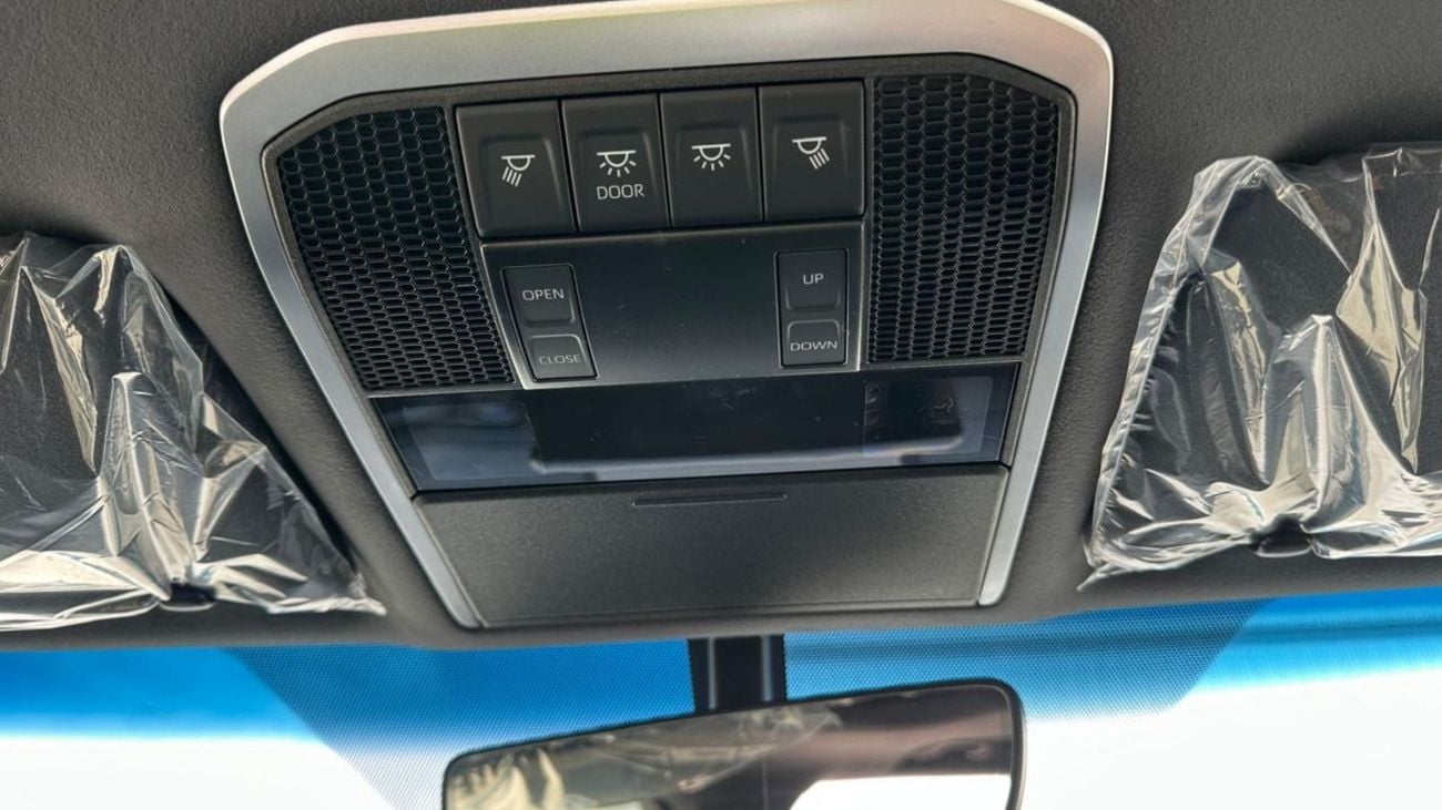 Toyota Land Cruiser GX-R . 3.5L . Petrol . V6 . 4WD . 7 Seater . 4 Door