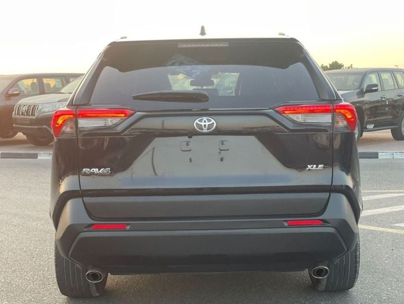 Toyota RAV4 2020 Toyota Rav4 XLE Premium+ 2.5L V4 Full Option With Radar Push Start & Electric Leather Seats - T