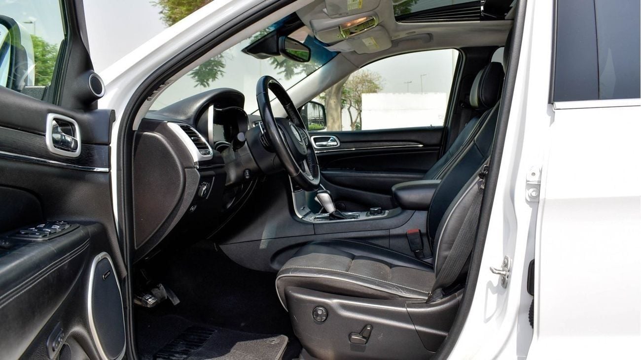 جيب جراند شيروكي 5.7 L V8