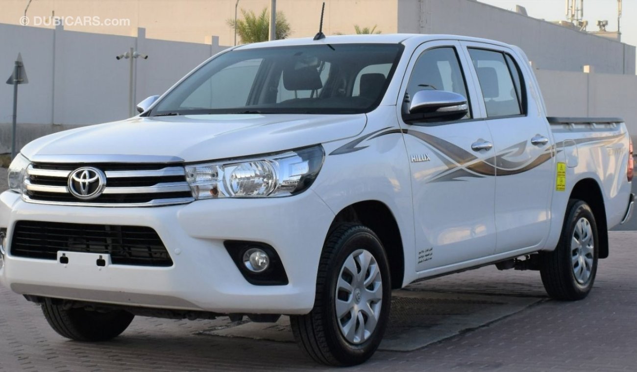 Toyota Hilux 2017 | TOYOTA HILUX GLX 4X2 | V4 4-DOORS | AUTOMATIC TRANSMISSION | GCC | VERY WELL-MAINTAINED | SPE