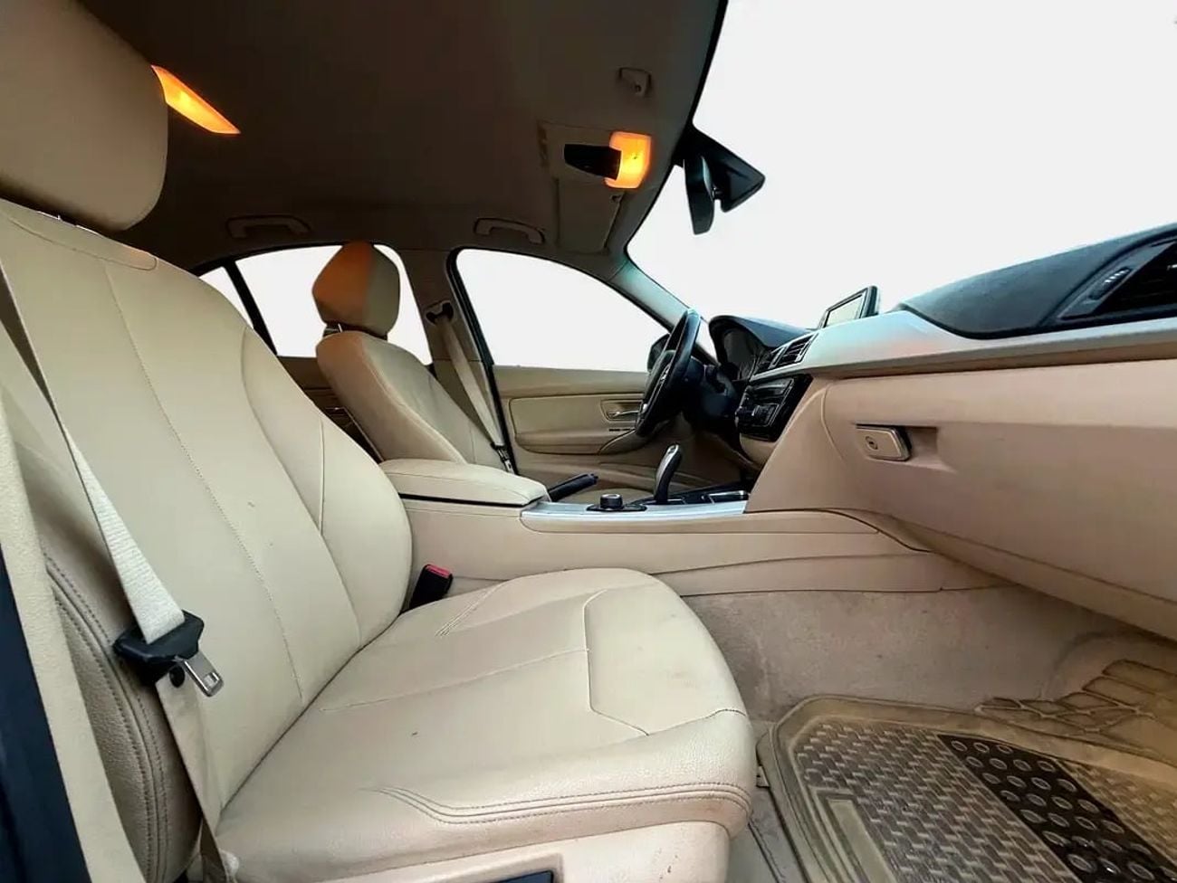 BMW 320i STANDARD 320i | 2.0L TURBO | 184 HP | GCC SPECS